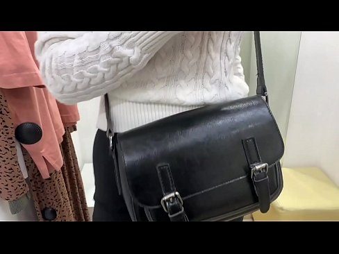❤️ Публічна мастурбація молодої сучки FeralBerry фалоімітатором у примірочній ❤❌ Порно-відео на порно uk.passionfeverspot.ru ﹏